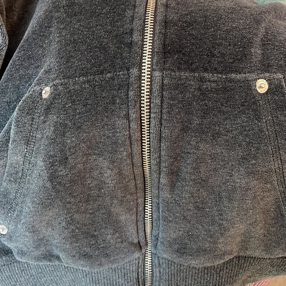 Michael Kors Women’s Small Velour Top with Zip Up front 2 Front Pockets - Picture 11 of 12